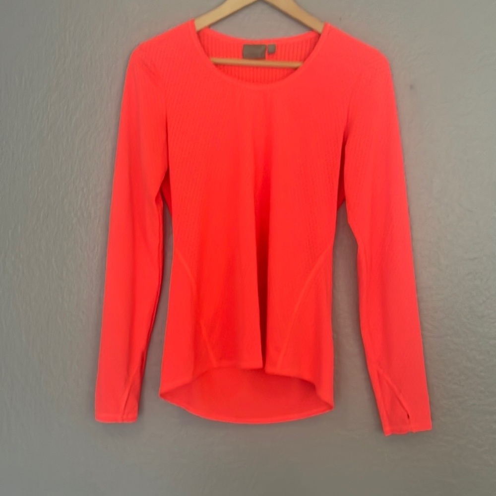 Atleta Womens long sleeve sport breathable material size Small.